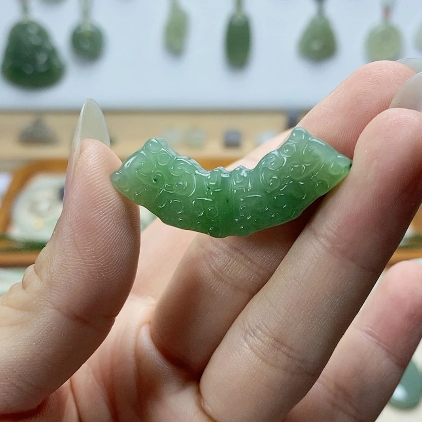 【闪购商品】颈饰未镶嵌和田玉