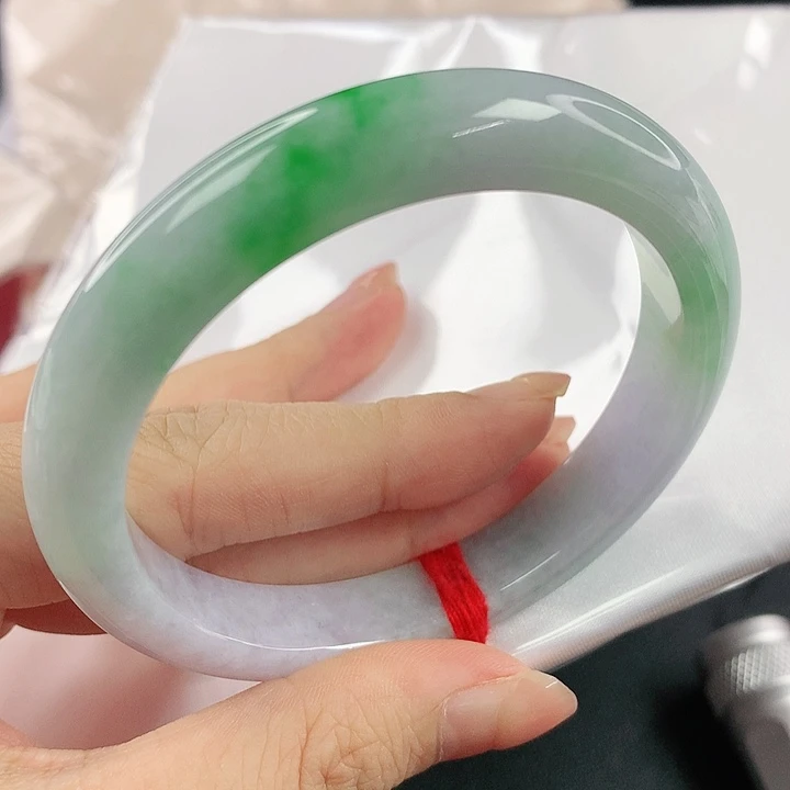未镶嵌手镯翡翠，896