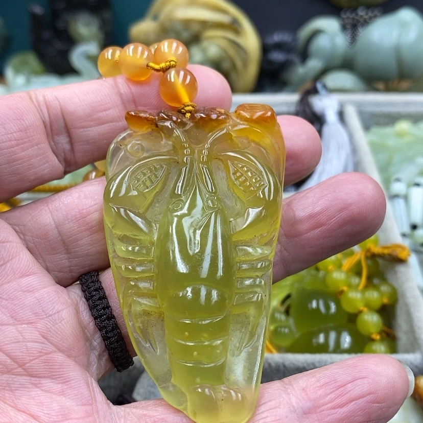 【闪购商品】未镶嵌蛇纹石玉吊坠