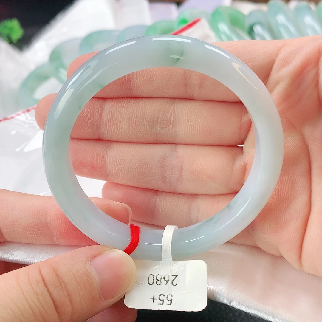 翡翠未镶嵌手镯缅甸A货翡翠手镯