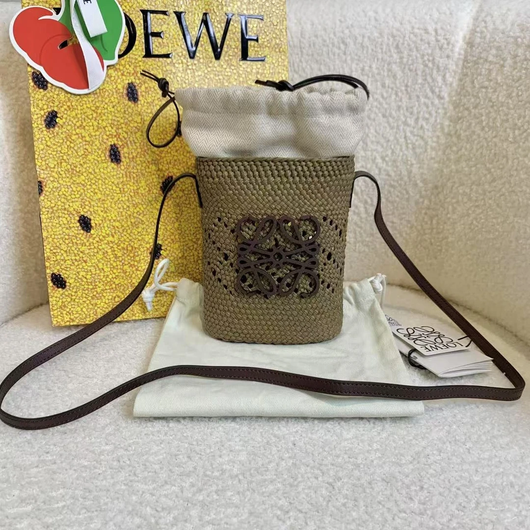 99新 LOEWE/罗意威 壹臻/几何棕榈叶拼小牛水桶包 12317443