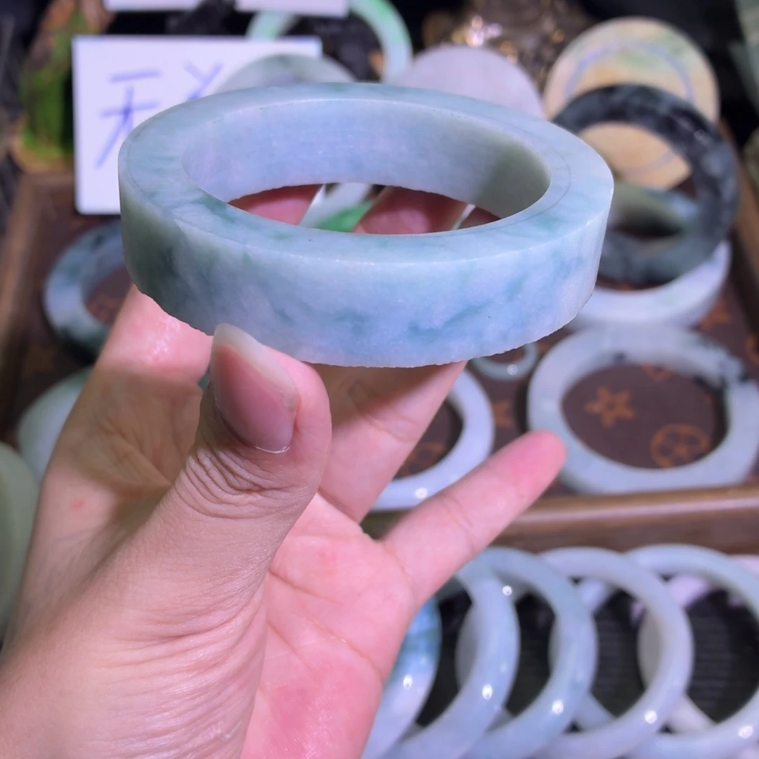 定制翡翠未镶嵌翡翠A货毛胚手镯定制