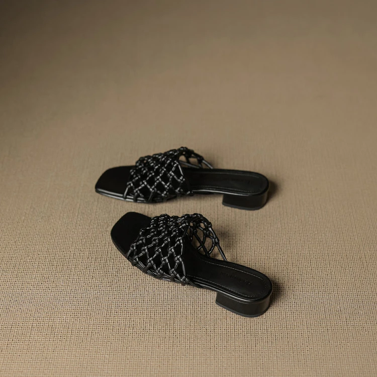 一字拖鞋女夏外穿时尚2025新款法式百搭中跟气质编织镂空凉拖