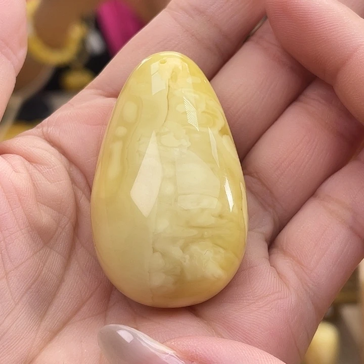 琥珀未镶嵌珠宝奇石琥珀h35
