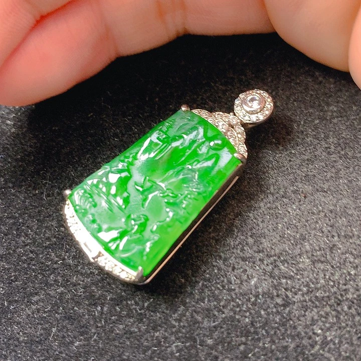 翡翠未镶嵌颈饰翡翠