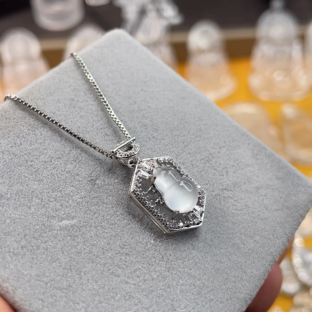 石英质玉开播福利精致葫芦未镶嵌