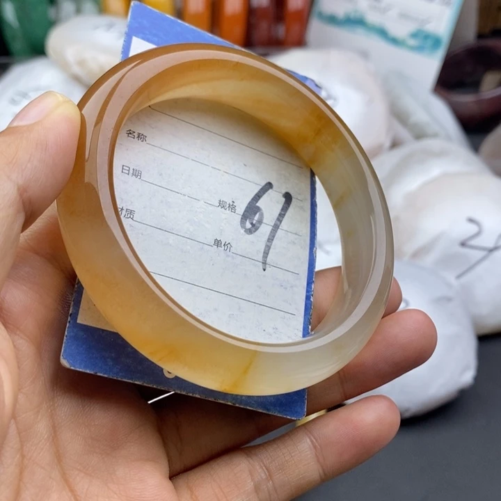石英质玉未镶嵌手镯