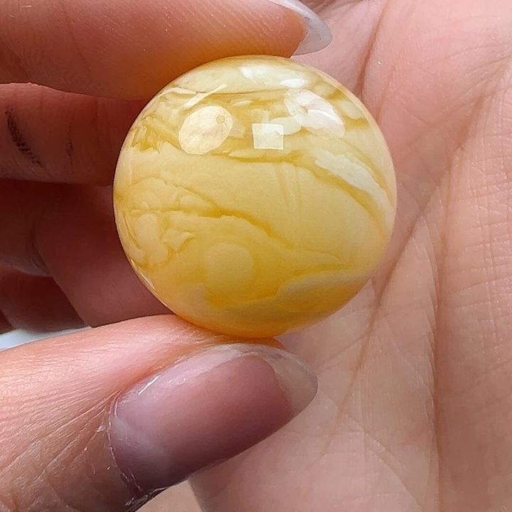 蜜蜡未镶嵌珠宝奇石