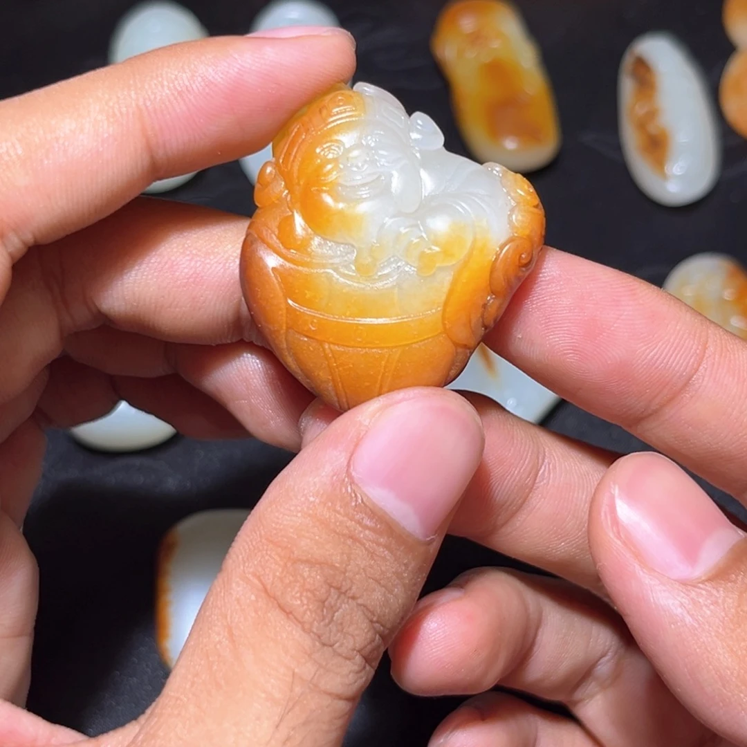 和田玉未镶嵌颈饰预****气