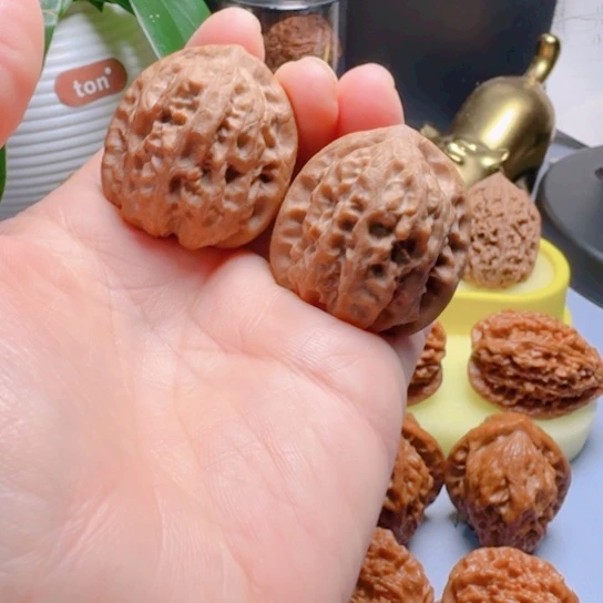精品靠山王文玩核桃