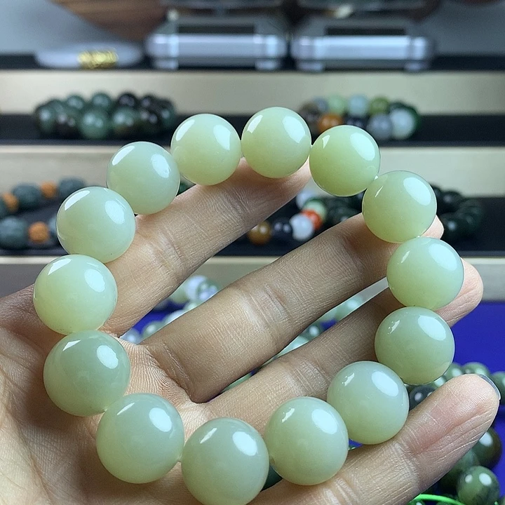 和田玉手串未镶嵌竹****马