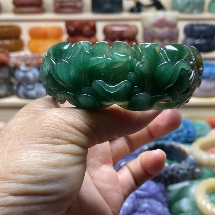 未镶嵌手镯石英质玉?*?