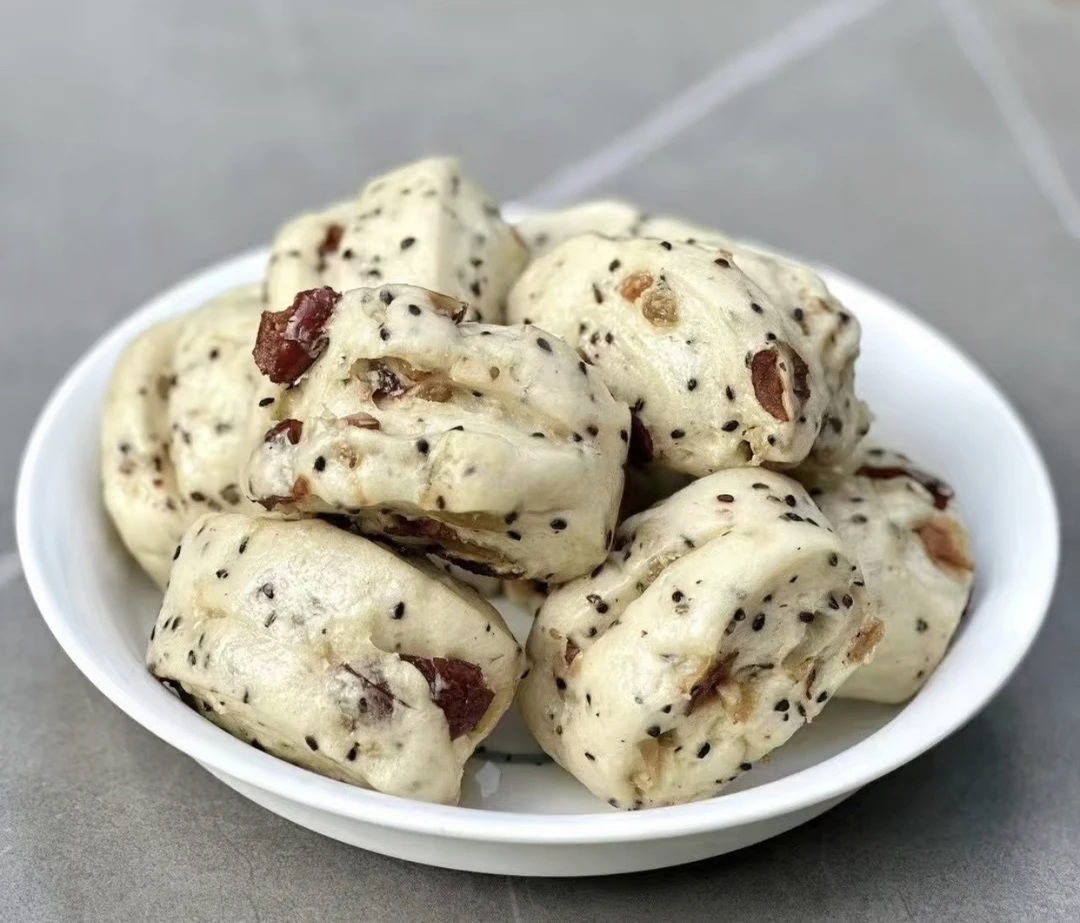 家乡特色手工核桃红枣包，巨好吃也有无糖的，小时候的味道