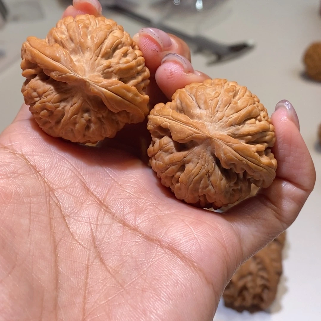 F***f吊坠文玩核桃狮子