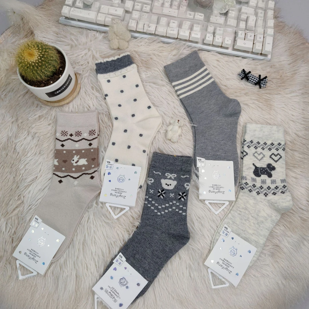 费尔岛羊毛袜女袜中筒袜卡通保暖透气秋冬款学院风耐磨可爱