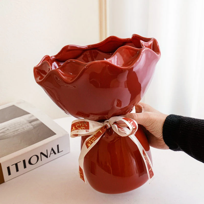 新家客厅陶瓷花瓶摆件新婚高级感手捧花礼品插花装饰情绪稳定花瓶