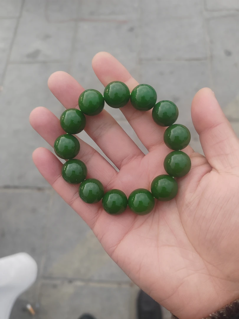 优品珠宝辣菠菜绿手串卡16高端大气上档次