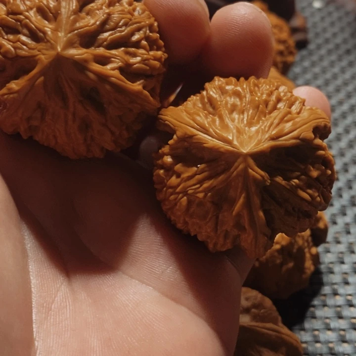 核桃手串/手链电*文玩核桃三愣