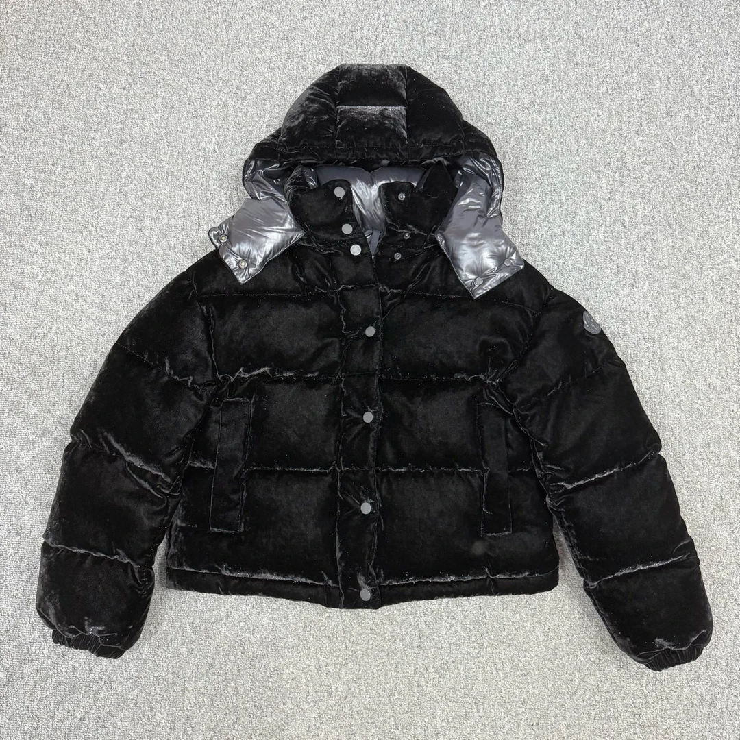 99新 MONCLER 13702008黑色丝绒连帽羽绒服外套 0码99新