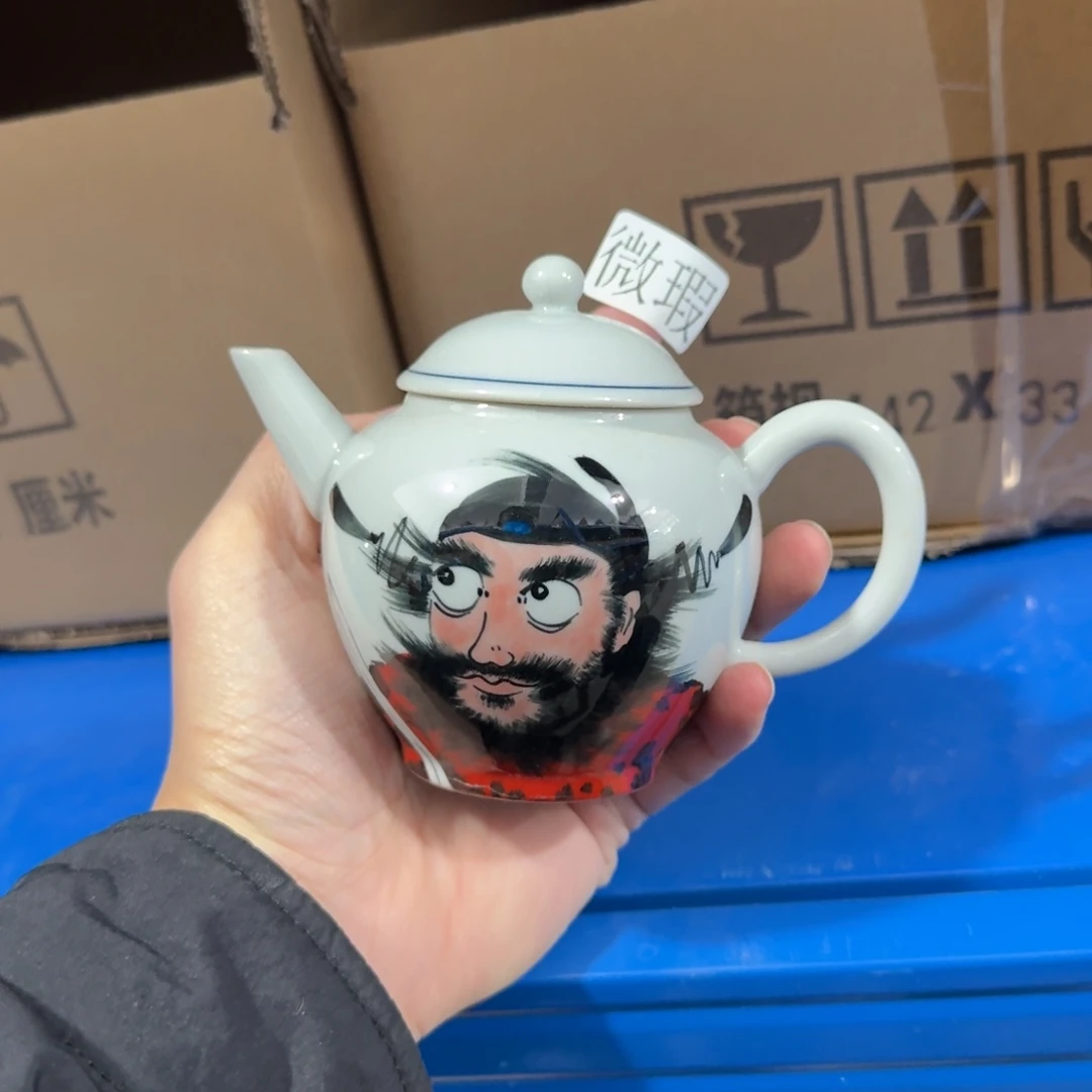 釉下手绘茶具微瑕