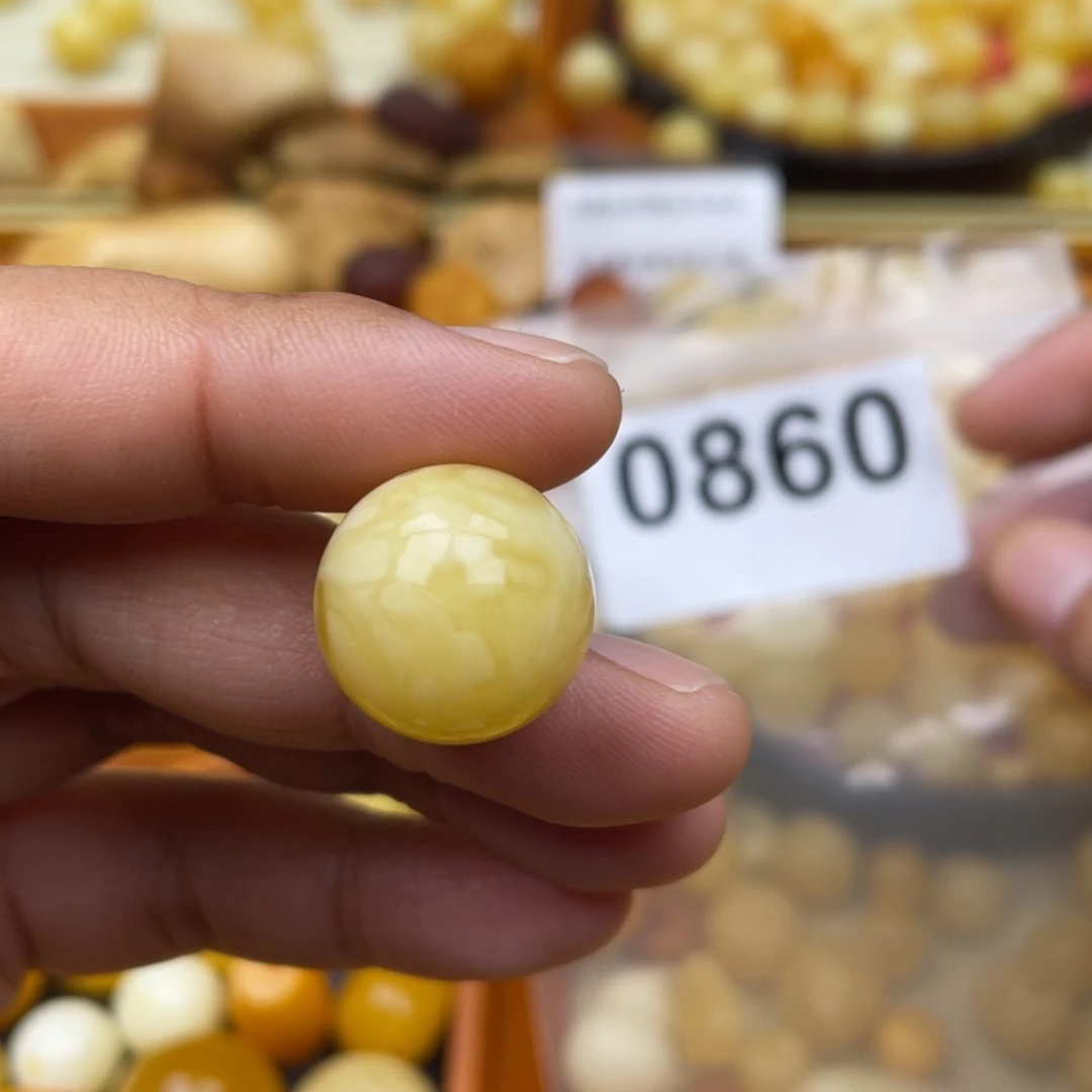 琥珀珠宝奇石未镶嵌17 孔道小坑