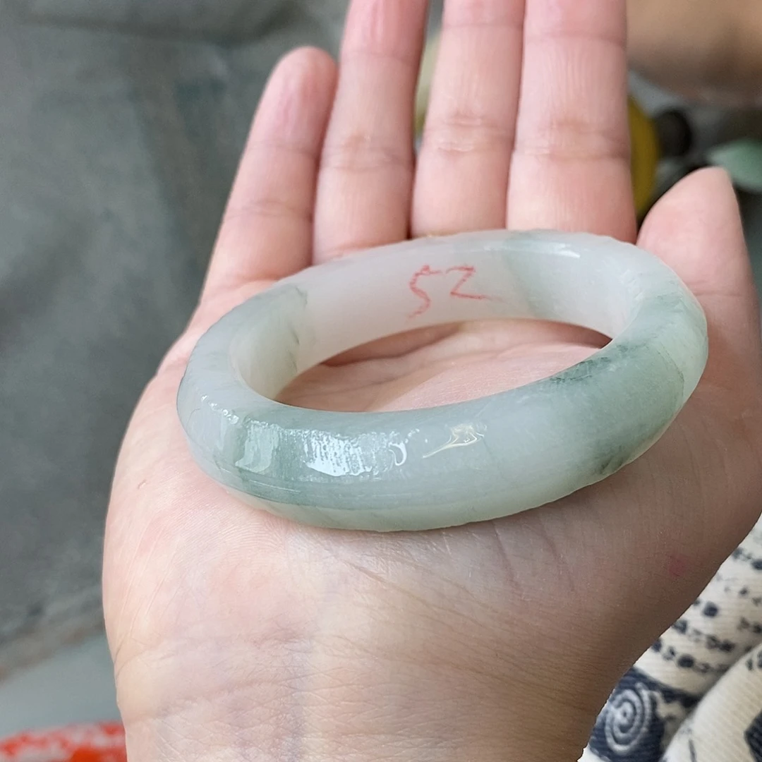 石英质玉手镯未镶嵌华****伤定制