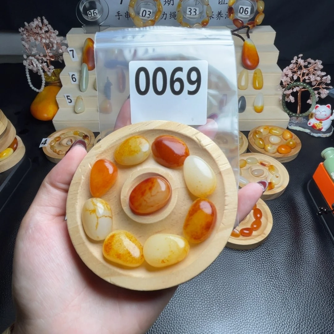 ****️和田玉未镶嵌手链