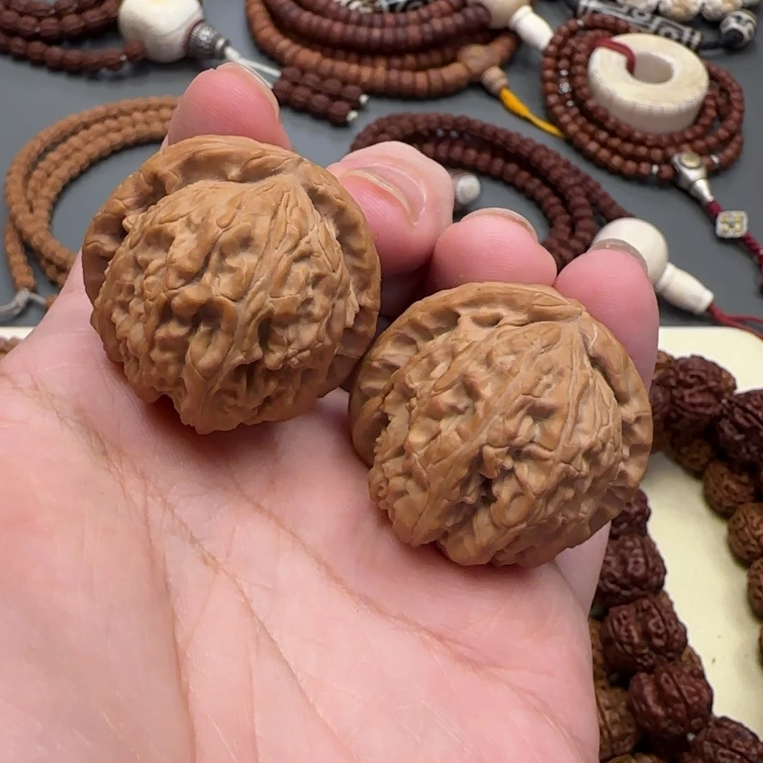 文玩核桃把件39全品白狮子