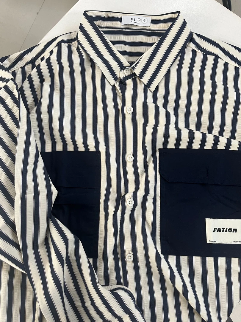 蓝【条纹控】2025春奢流行口袋撞色条纹雅丹风翻领衬衣601