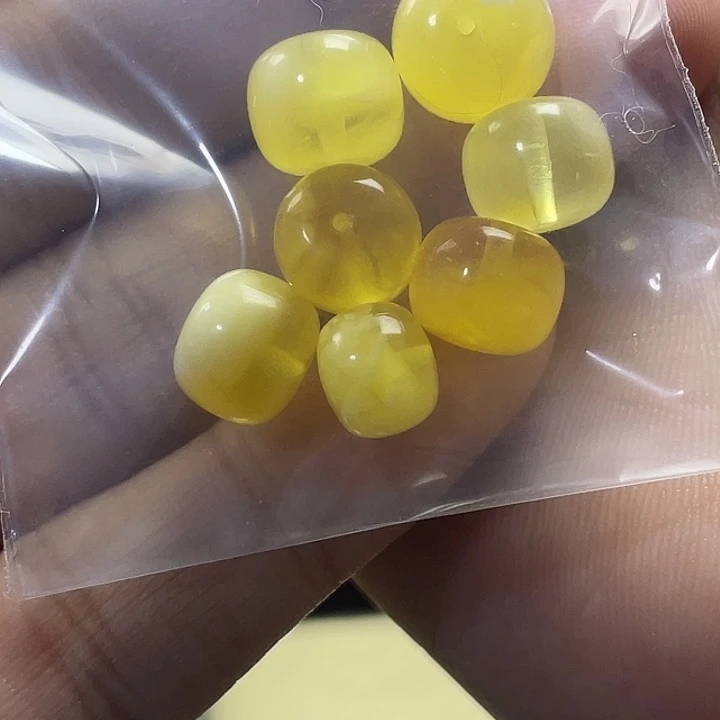 十***三琥珀未镶嵌珠宝奇石