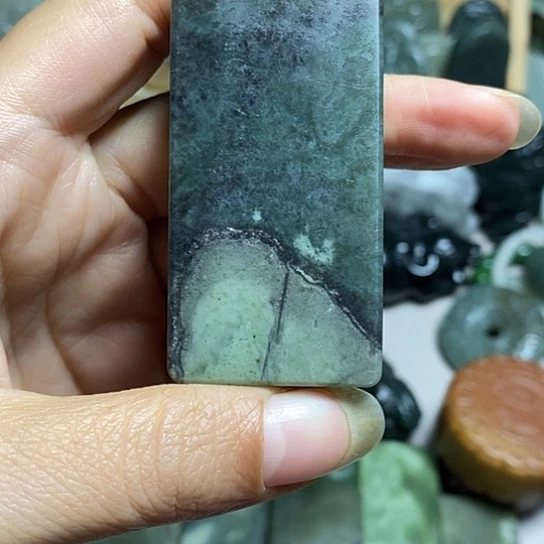 未镶嵌和田玉（糖玉）珠宝半成品