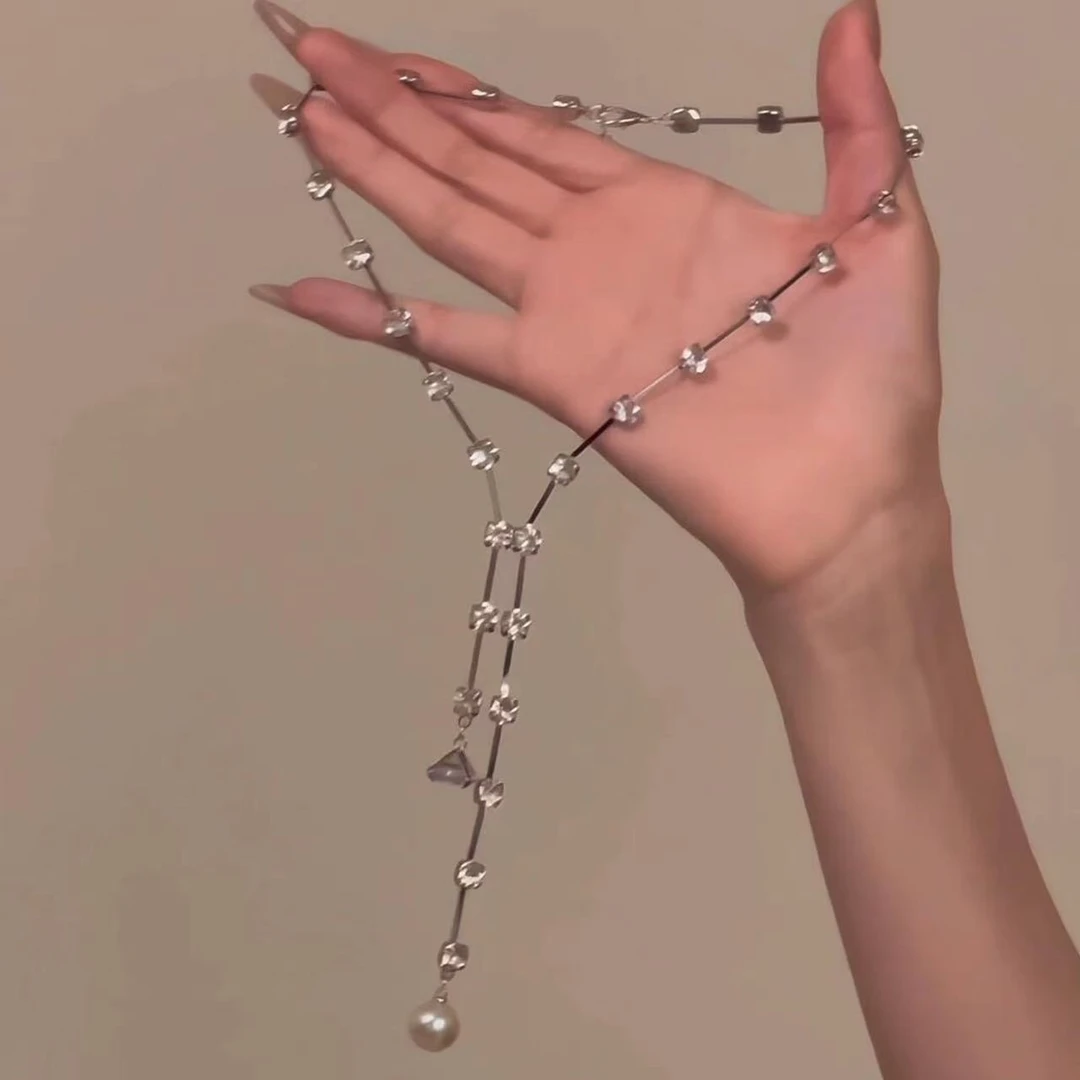 卡柒 铜合金项链 爆闪满天星珠珠流苏项链轻奢小众高级感锁骨链女