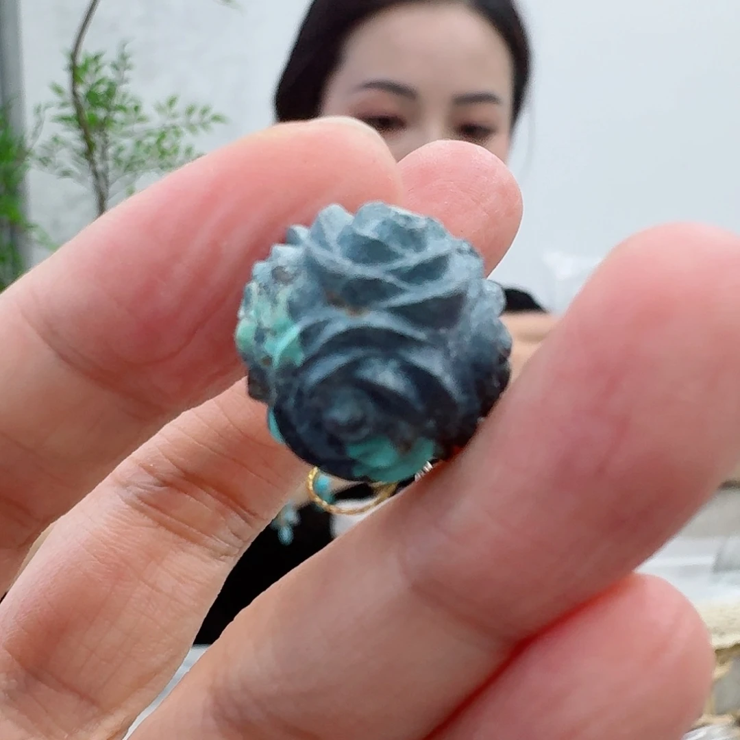 绿松石未镶嵌珠宝奇石