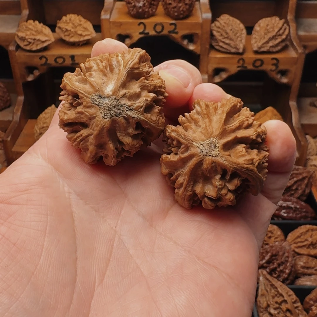 艺***～文玩核桃吊坠JHMTX福利