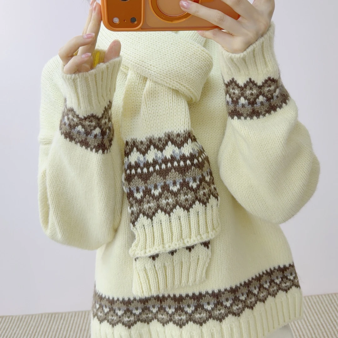 414时尚百搭围巾+减龄厚款宽松毛衣两件套M112414/GJ