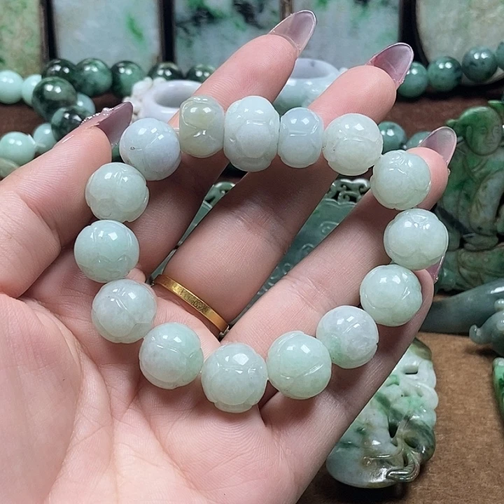 翡翠未镶嵌颈饰000000000000