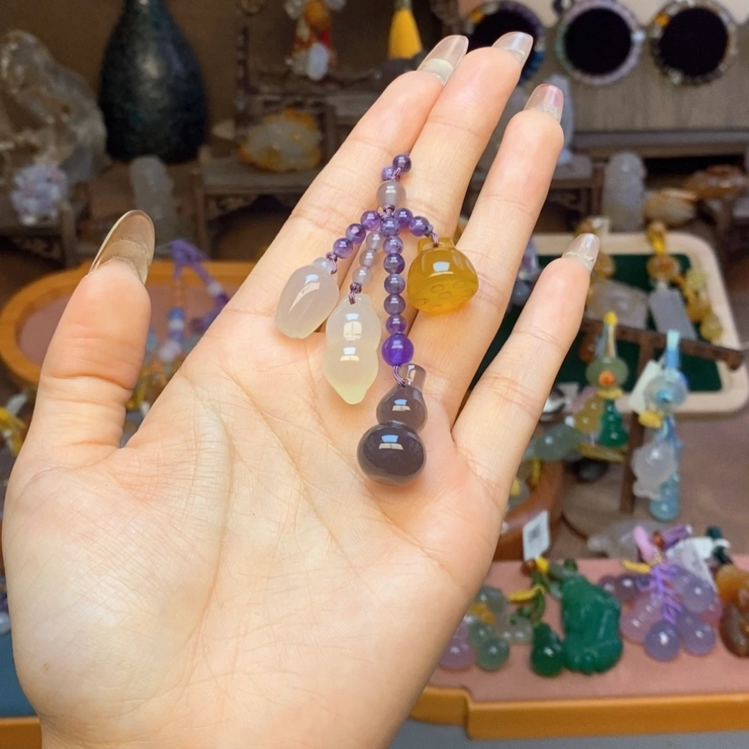 玛瑙/玉髓未镶嵌车挂挂件