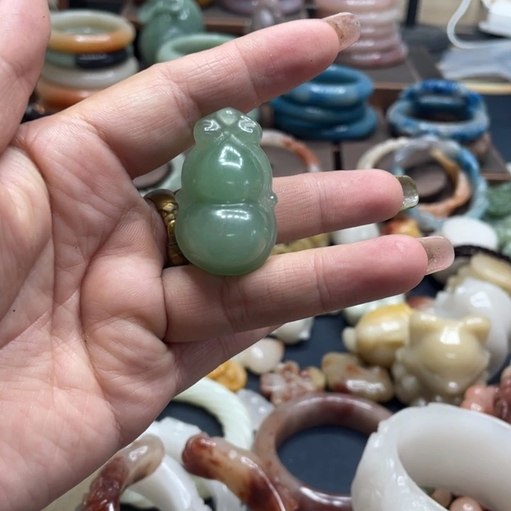 合金手链石英质玉