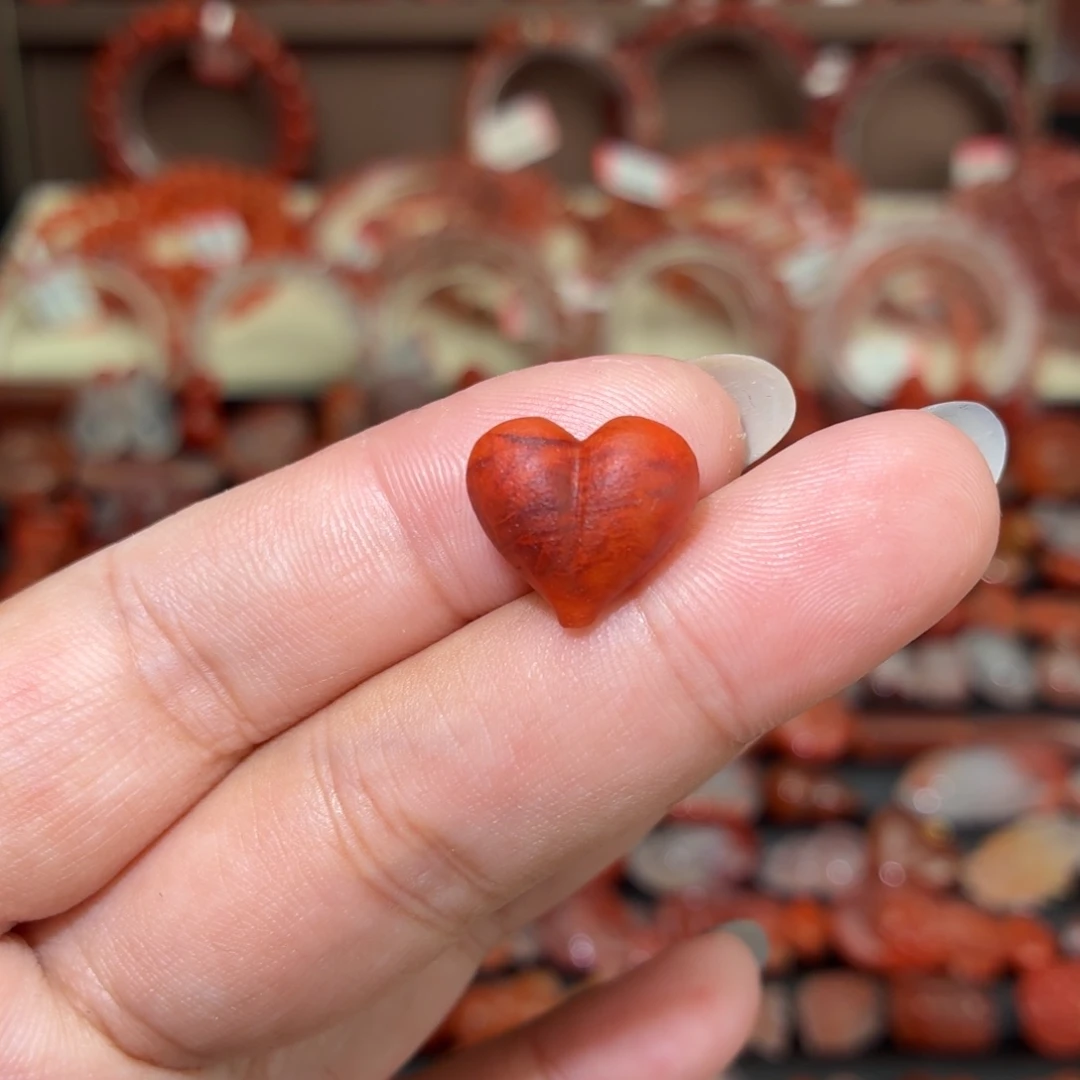 南红玛瑙未镶嵌颈饰屁桃火焰肉