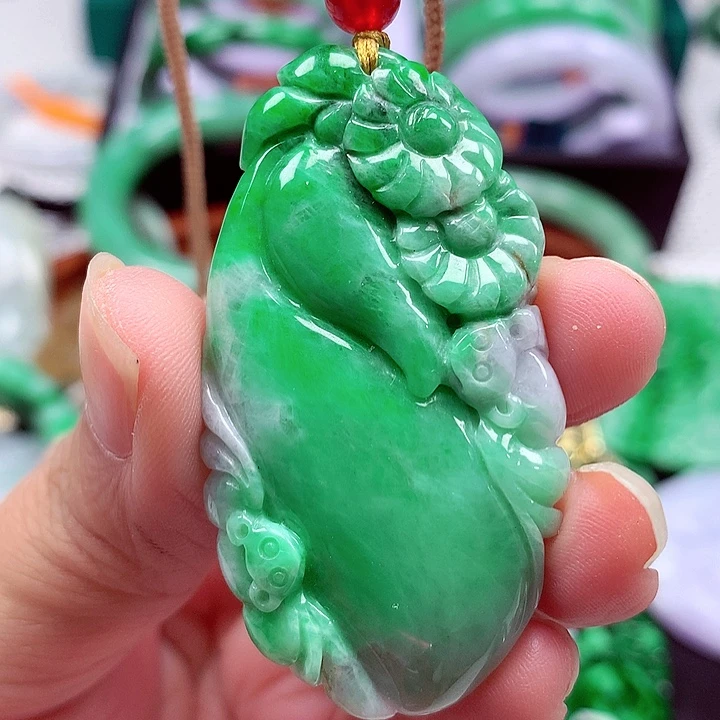 颈饰未镶嵌翡翠翡翠