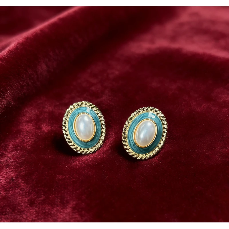 铜合金珐琅耳饰 803法式复古椭圆绿滴釉耳钉女时尚精致简约