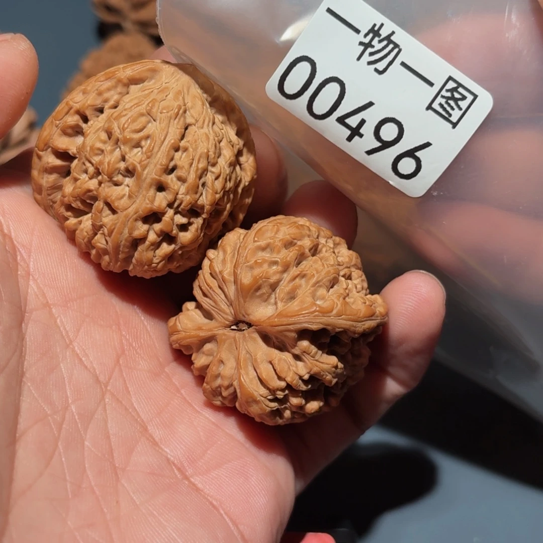 吊坠文玩核桃秘闻