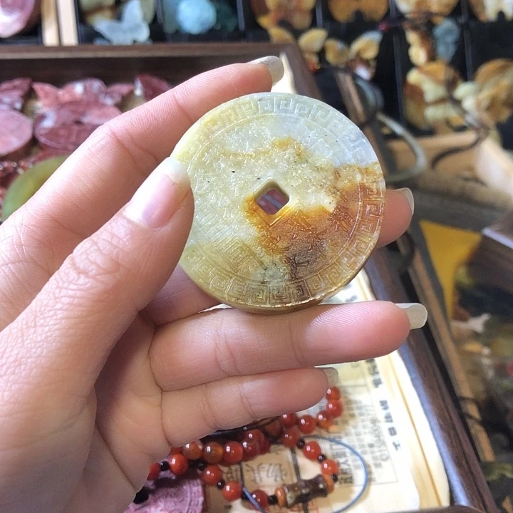 岫玉未镶嵌岫玉挂件