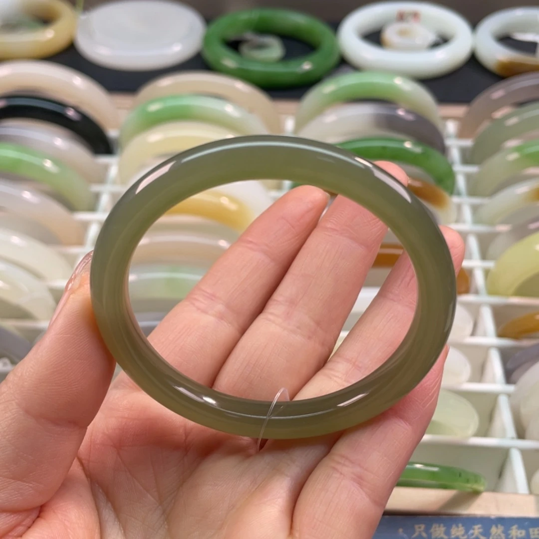 【闪购商品】和田玉手镯未镶嵌