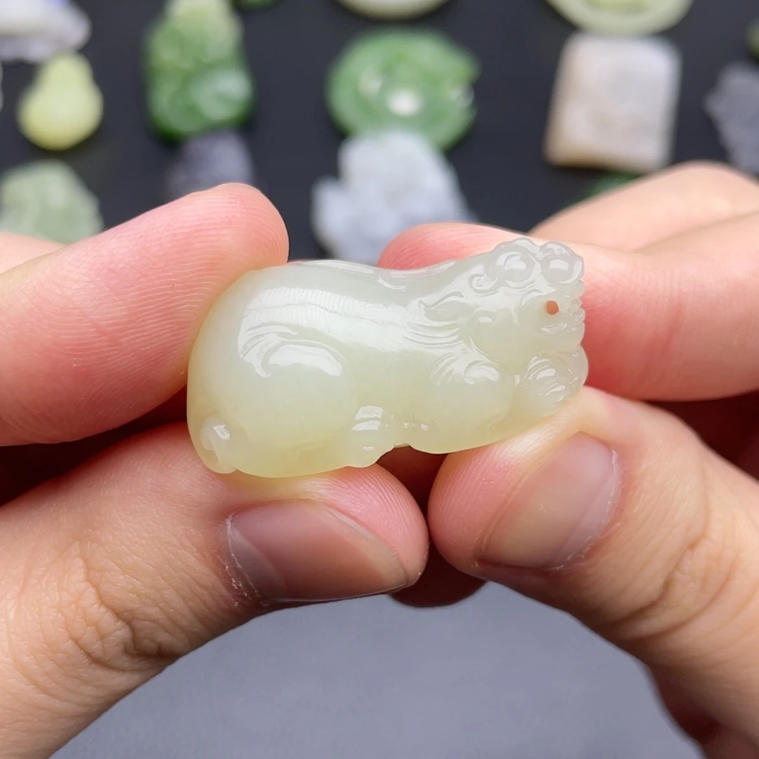 【闪购商品】颈饰未镶嵌和田玉