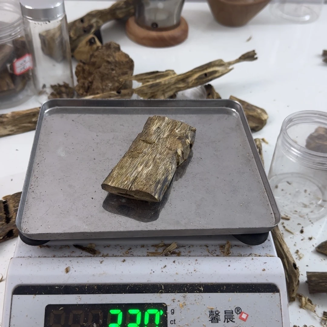 沉香沉香碎屑绿绮楠沉香33克