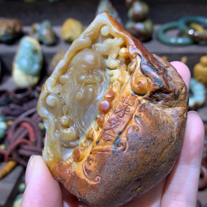 岫岩河磨玉（透闪石质玉）未镶嵌把件