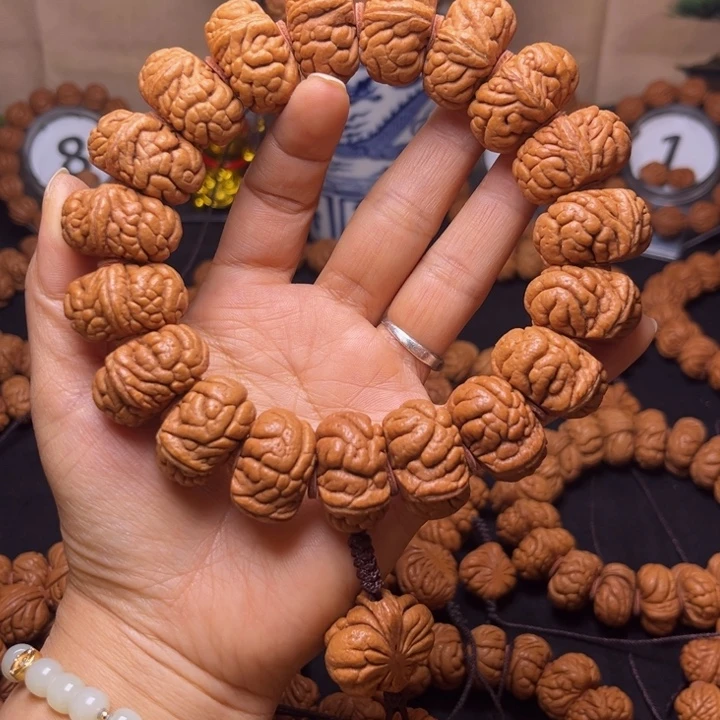 龙***侠桃核吊坠霸王龙手持