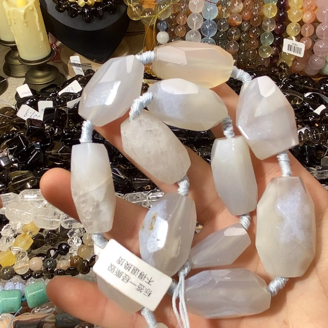 玛瑙/玉髓散珠蓝纹随行