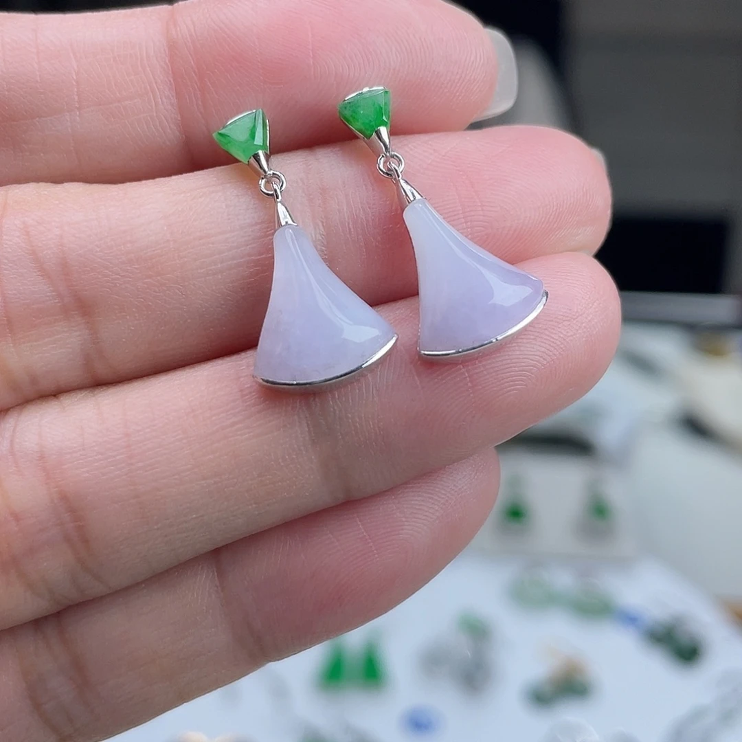 翡翠18K金镶嵌耳饰